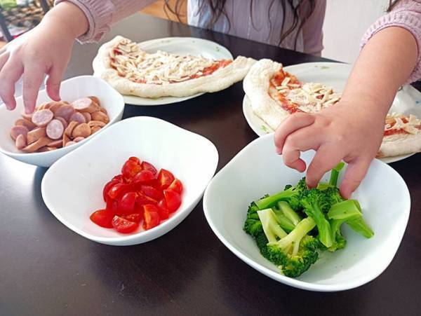 １枚３００円以下？！コスパ最強のガストの冷凍ピザで焼きたてを