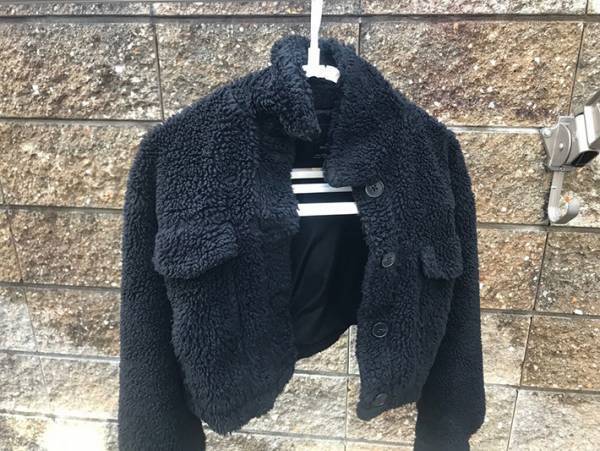 バスタオルを効率よく干したいなら３COINSの『伸縮ハンガー』がおすすめ！