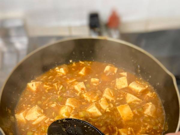 麻婆豆腐の荷崩れを防ぐ方法とは　「有益な情報」「早速試してみる」