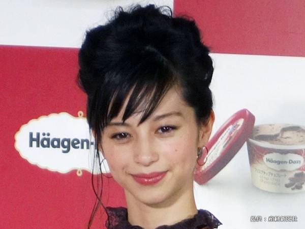 中条あやみ、空港で『人生を変える』出来事　「まじか」「すごい！」