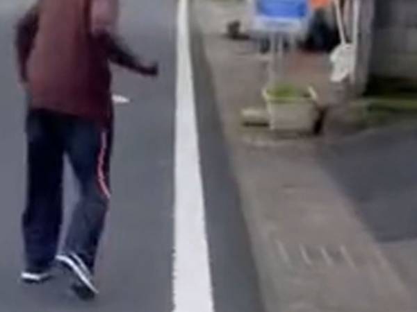 ８３歳の祖母が走りながら追いかけたのは…　「素敵」「ありがたい」