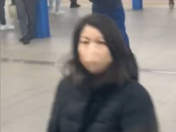 駅のホームで見送った家族　母親の行動に「笑った」「絶対愉快な人」