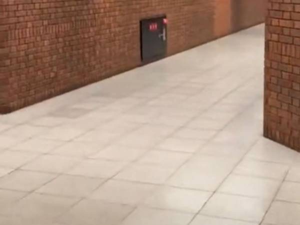 関係者が入る場所に行ってみると…　「知る人ぞ知るって感じ」_