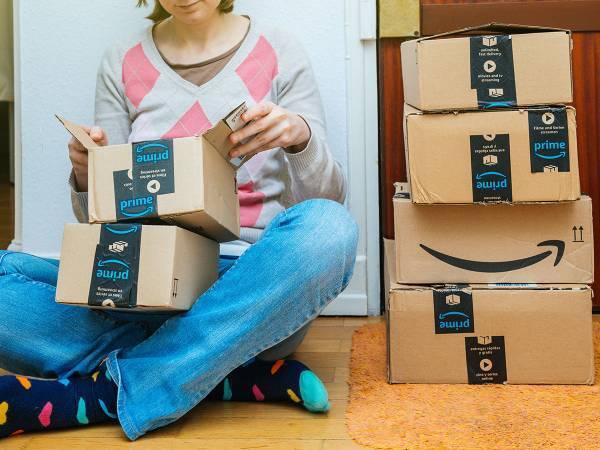 「Amazonのタイムセールが3/12（土）9時から始まるぞ」ファッション＆新生活グッズがお得に！