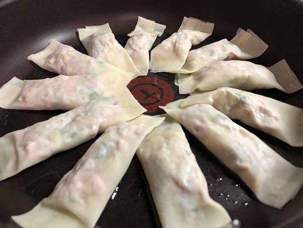 JA全農が投稿した『羽根つき餃子』のコツに「ありがたい」「早速やってみる」