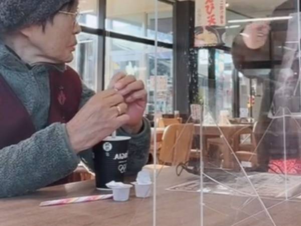 祖母が好きすぎて…　孫が作った服に「素敵」「一生の思い出になりそう」