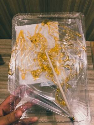 べっこう飴の職人に「ドラゴンとかできますか？」　完成品を見ると…