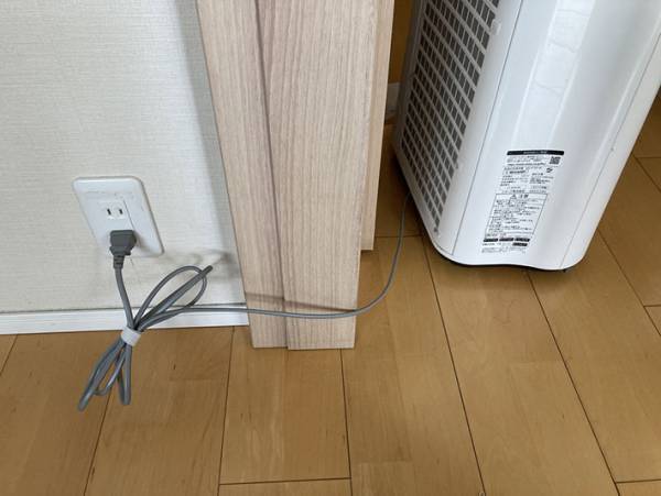 家中の『ケーブル類のごちゃつき』を無印の『ミシン目入り結束テープ』で一斉成敗！