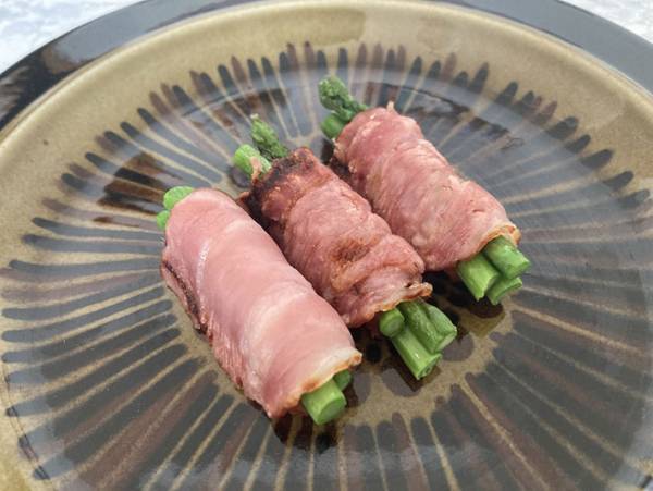 ３分あればできあがり！電子レンジでできるアスパラベーコンの作り方