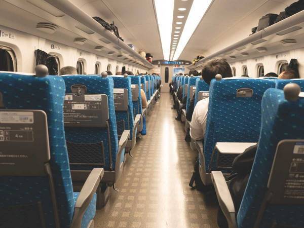 見知らぬ４０歳男性に、ビールを奢ってもらった学生　その正体に「素敵」「かっこよすぎる」