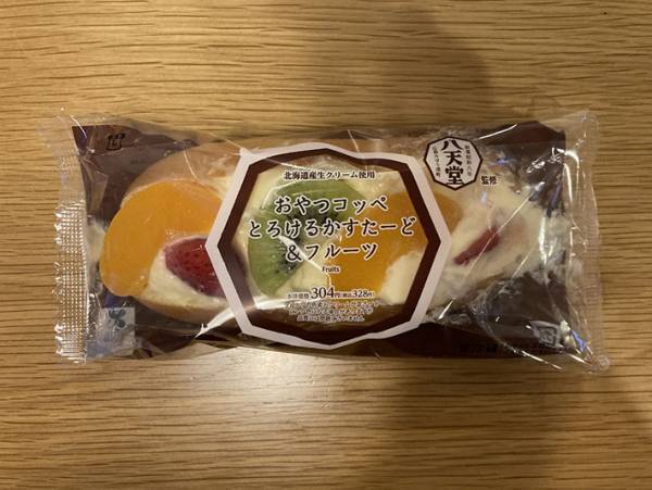 フルーツとクリームがたっぷりすぎてやばい！八天堂×ローソンスイーツは絶対食べて