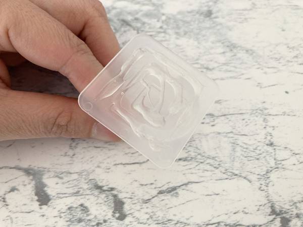 コロナ禍で増えた『あの必需品』を浮かせてすっきり収納する方法