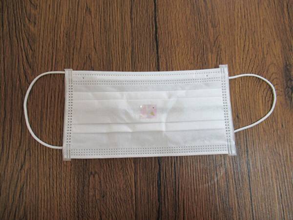 大人用のマスクを子供用のマスクに変身させるたった１０秒の技