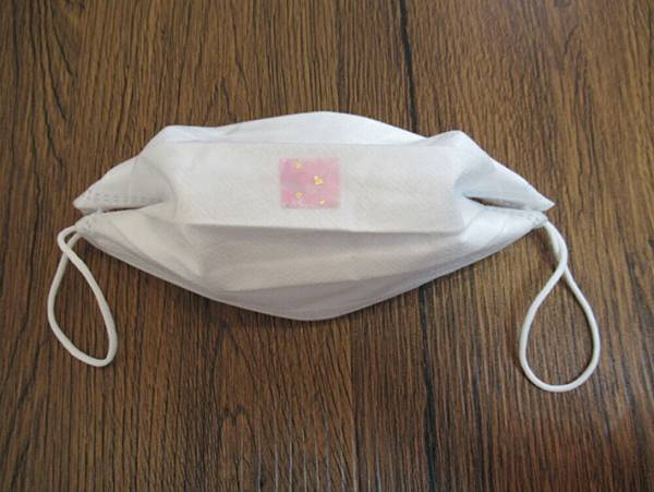 大人用のマスクを子供用のマスクに変身させるたった１０秒の技