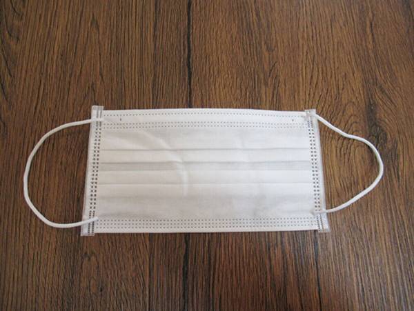 大人用のマスクを子供用のマスクに変身させるたった１０秒の技