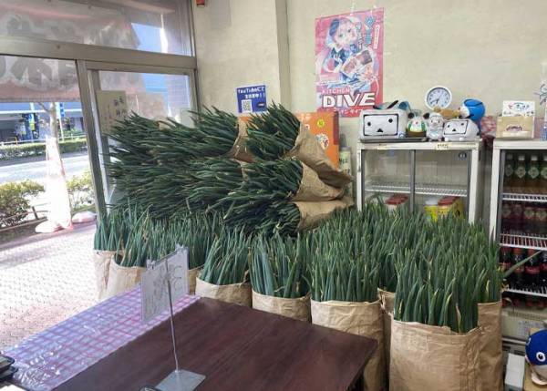 弁当店が無料で客に配るネギ　量に「大丈夫なの？」「どういうことだ…」