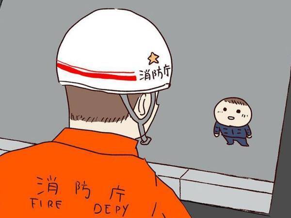 目の前に現れた消防車に大興奮する息子　ずっと眺めていると、消防士が？