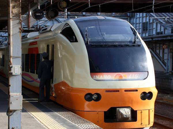 『撮り鉄』殺到し、押された男性が転落　映像に「ゾッとした」「信じられない」