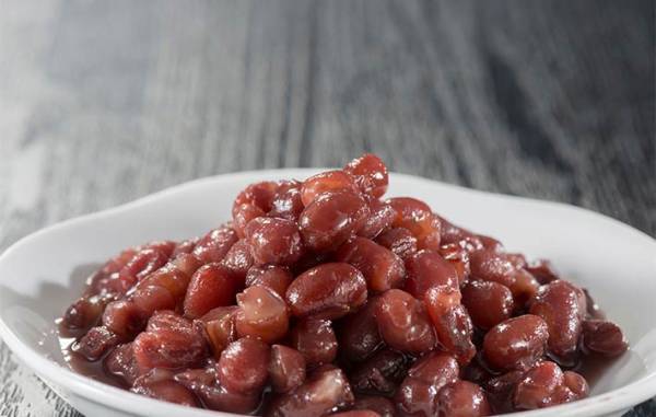 パンケーキとホットケーキの違いとは？　ピッタリなトッピングも紹介