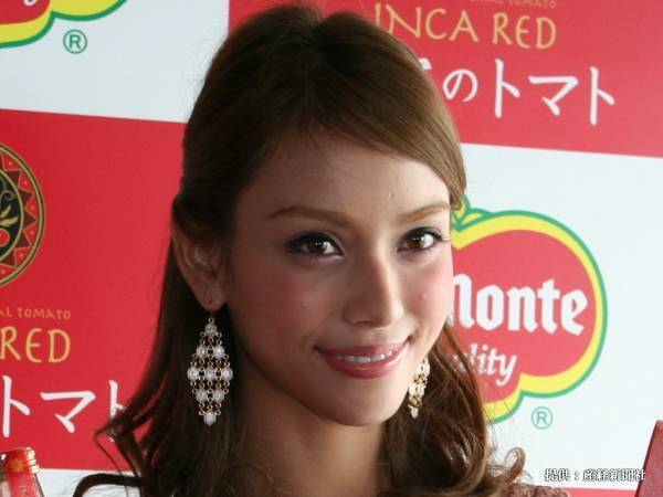 聖子ちゃんカット披露した滝沢カレン　あまりの激変ぶりに「誰？」