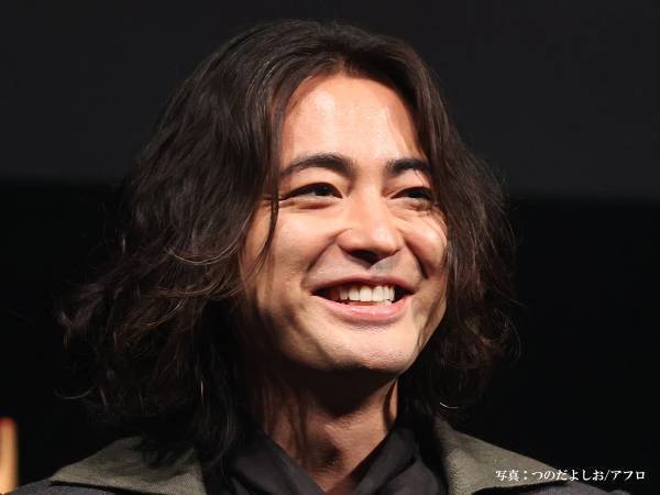 山田孝之、NHK入館証の写真にツッコミの嵐　「夢に出てきそう」「ヤバい」