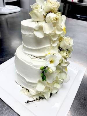 結婚式用のケーキが…！　青ざめる客に、店員が『神対応』