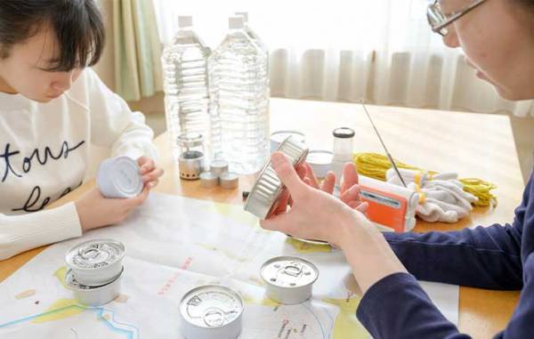 超簡単！コンパクトな『防災ボトル』に「よいアイディア」「手軽にできそう！」の声