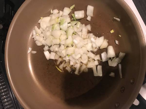 人気の韓国麺、チャパゲティを使って本格ジャージャー麺を作ってみた！