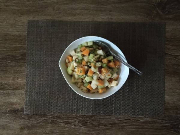 『スイートチリソース』は、カルディの個別包装が便利！超簡単『デリ風サラダ』のレシピはこちら