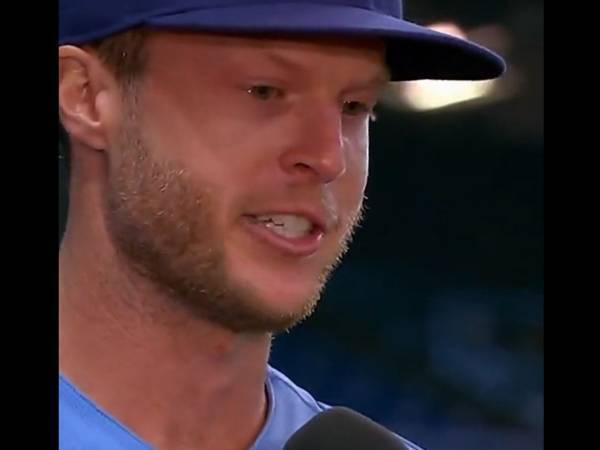 ホームランを打った選手が涙　理由に称賛の声が殺到　「ファンになった」