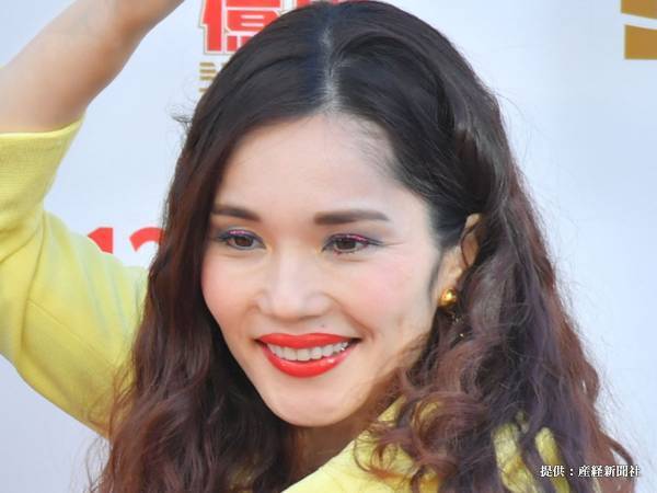 平野ノラのイメチェンに「石田ひかりさんに似てます」の声も