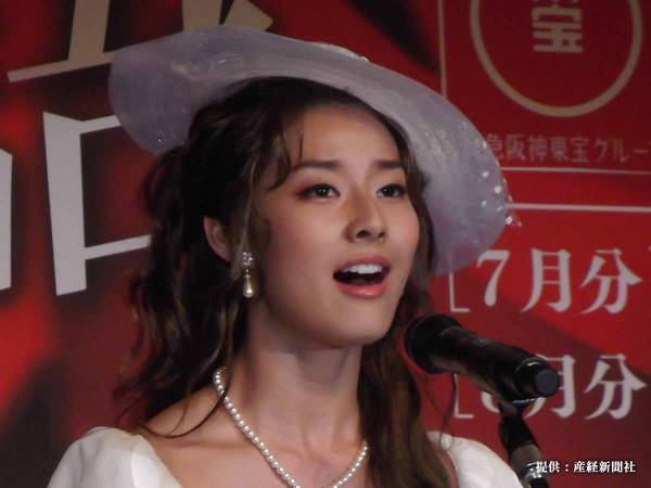 【祝】モデル・すみれが第１子を出産　赤ちゃんの体重と身長が…？