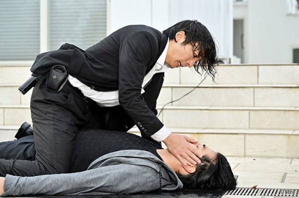 【『インビジブル』感想３話】　孤独の静寂が磨く輝き