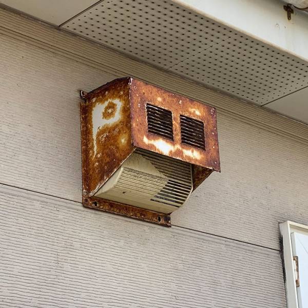 「もう、それにしか見えない」　街角で見つけた光景に「笑った」「発想がすごいな」