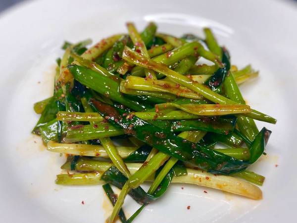 『超簡単レシピ』が話題！　万能ネギ１束を使って…？