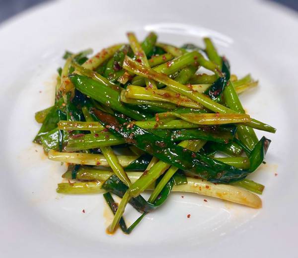 『超簡単レシピ』が話題！　万能ネギ１束を使って…？