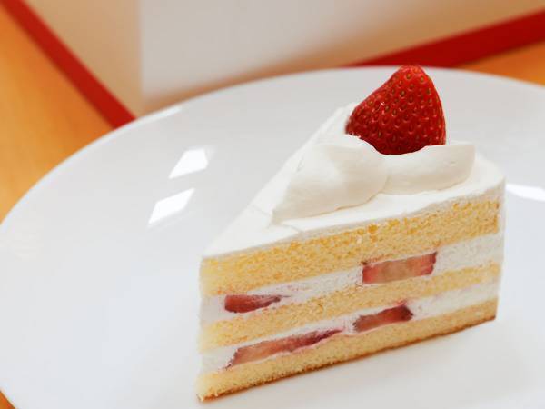 息子「ケーキ半分こしようね！」　出てきたものに「吹き出した」「策士かよ！」