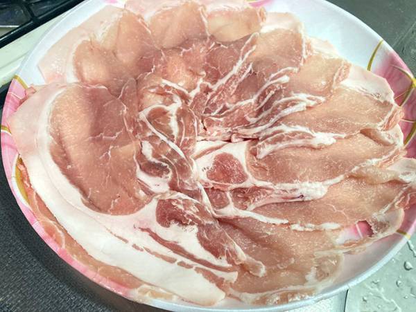 全農が投稿した、冷しゃぶの豚肉をやわらかく仕上げる方法が話題に　「次回やってみる！」