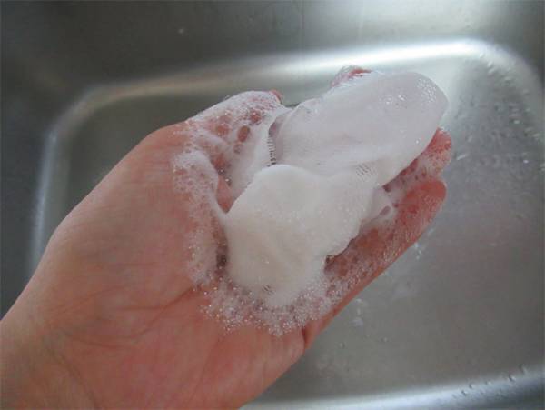 シンク用スポンジは使い捨てが正解！キッチンにある物で代用するのがおすすめ