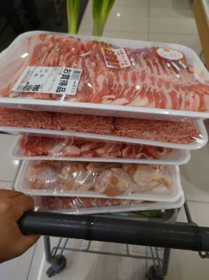 母親がスーパーで買った食材が？　「帰宅後を考えると疲れる…」「共感しかない」