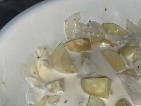 勘でポテトサラダを作った結果　「爆笑した」「新メニューか？」