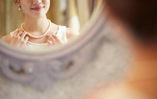 目は心の鏡　今の混沌とした世界に優しいまなざしという癒しを