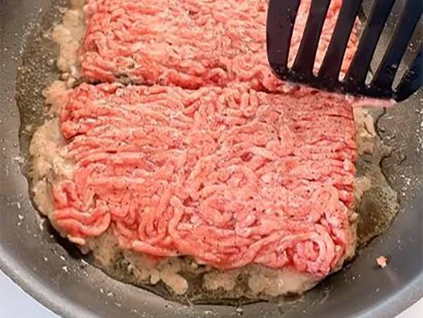ひき肉をそのまま…　究極の『時短レシピ』に感動の声　「最高」「さっそく試す」