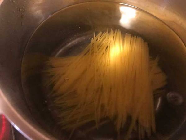 パスタが固まらない？！　冷めてもおいしいパスタ弁当の作り方