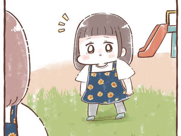 同じ洋服を着る女の子とばったり！　４歳娘の反応にキュン