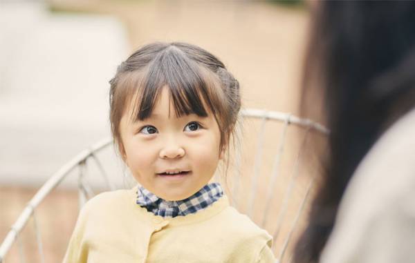 「変なおばちゃんにずっと話しかけられた」　娘の訴えを聞いた母親は？