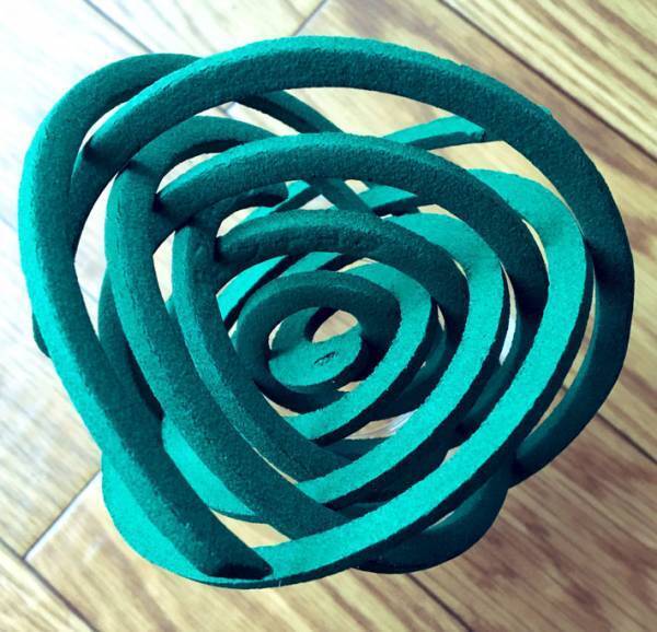 蚊取り線香が『天球儀』のように！　完成品に「なんでちょっとカッコいいんだよ！」