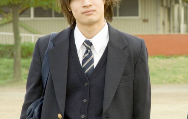 電車内で席から立った『茶髪ピアスの男子高校生』　行動に「そうだよな、分かっていたぞ」