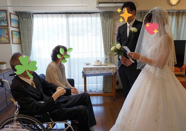 実家での結婚式を写した４枚　込められた想いに「思わず泣いてしまいました」の声