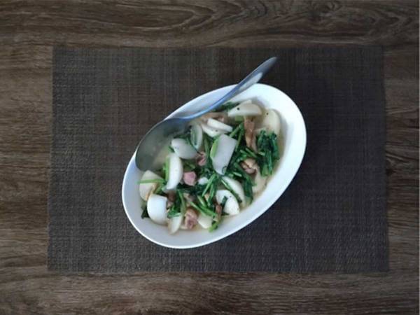 給料日前に便利！　『やきとり缶』の簡単アレンジ『クリーム煮風』